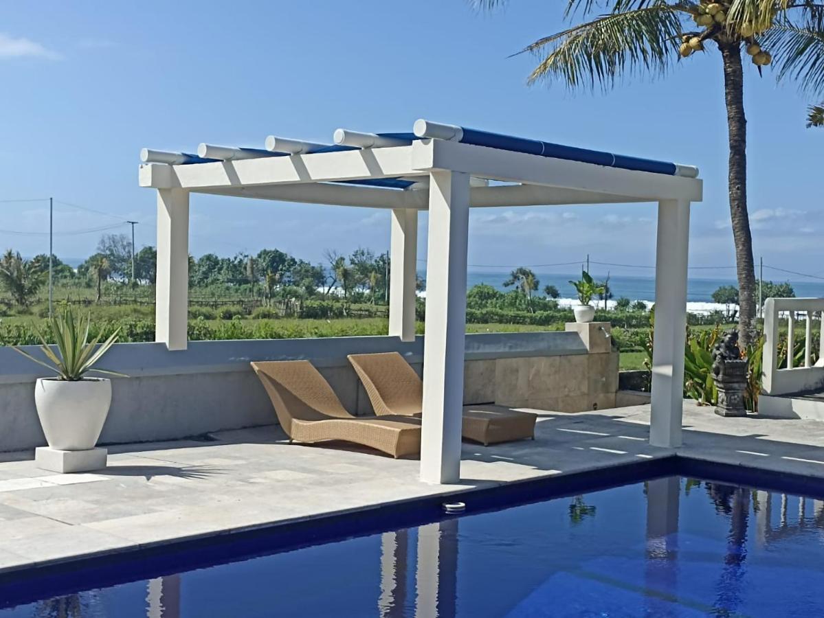 Апарт отель Medewi Manor Airsatang Экстерьер фото