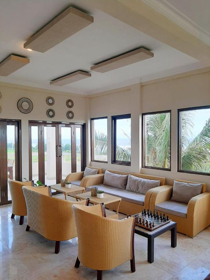 Апарт отель Medewi Manor Airsatang Экстерьер фото